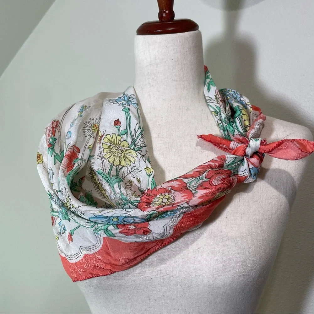 Vtg Silky Floral Poppies Cottagecore Butterflies Bees Pink Green Yellow White